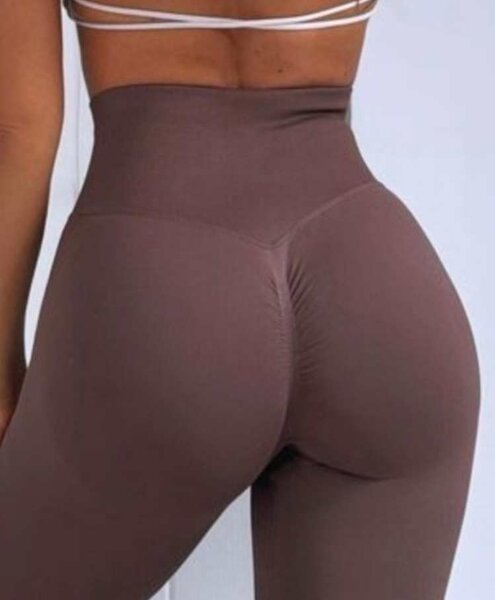 Servicii totale, suntem 2 fete,